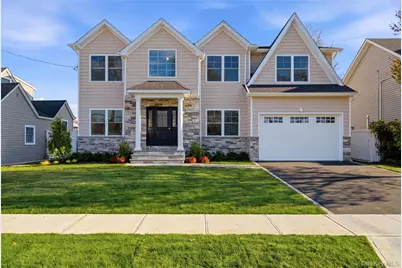 32 Massapequa Avenue, Massapequa Park, NY 11762 - Photo 1