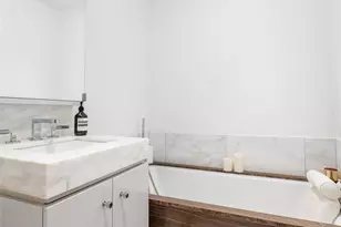 460 W 42nd St, New York, NY 10036 - Photo 13