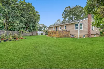 35 Anna Street, Bay Shore, NY 11706 - Photo 3