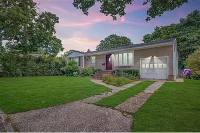 35 Anna Street, Bay Shore, NY 11706 - Photo 1