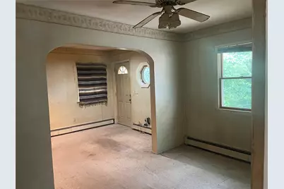 12 Slate Lane, Levittown, NY 11756 - Photo 7