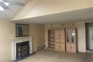 12 Slate Ln, Levittown, NY 11756 - Photo 3