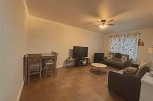 463 E 178th St, Bronx, NY 10457 - Photo 9