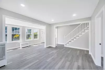 272 N Columbus Avenue, Freeport, NY 11520 - Photo 7