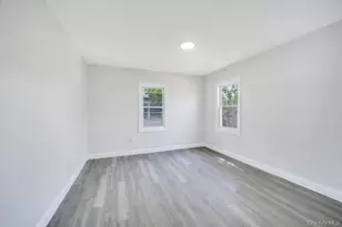 272 N Columbus Ave, Freeport, NY 11520 - Photo 15