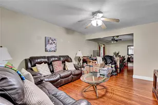 181 Maple Ave, East Meadow, NY 11554 - Photo 5