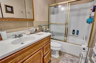 181 Maple Ave, East Meadow, NY 11554 - Photo 11