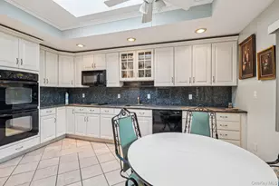 22 Reynolds Rd, Glen Cove, NY 11542 - Photo 11