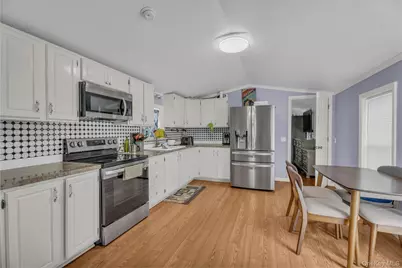 1795 Osborn Avenue #54, Riverhead, NY 11901 - Photo 13