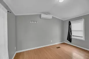 1795 Osborn Ave, Riverhead, NY 11901 - Photo 9