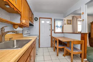 34 Heath Pl, Hempstead, NY 11550 - Photo 7