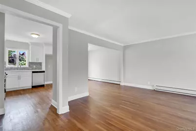 3621 Regent Lane, Wantagh, NY 11793 - Photo 7