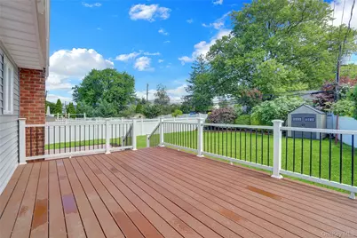 3621 Regent Lane, Wantagh, NY 11793 - Photo 23