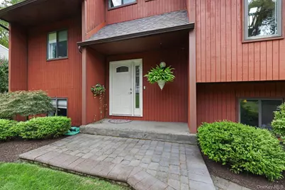 34 Rockwood Drive, Newburgh, NY 12550 - Photo 7