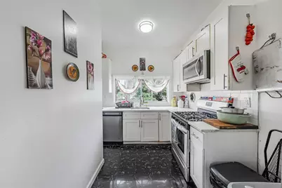 10631 156th Street, Jamaica, NY 11433 - Photo 9