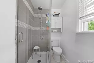 930 Morris Park Ave, Bronx, NY 10462 - Photo 11