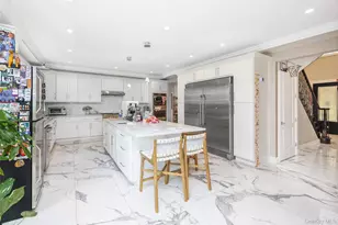 90 Baker Hill Rd, Great Neck, NY 11023 - Photo 13