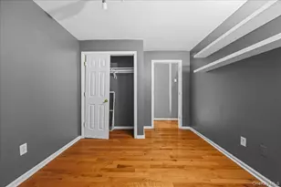 10 Pennyfield Ave, Bronx, NY 10465 - Photo 15