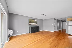 10 Pennyfield Ave, Bronx, NY 10465 - Photo 23