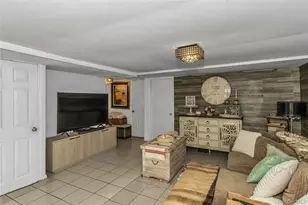 631 Hollywood Ave, Bronx, NY 10465 - Photo 11