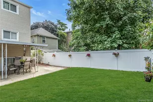 631 Hollywood Ave, Bronx, NY 10465 - Photo 23