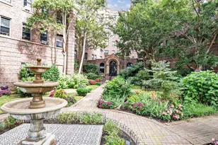 8 Barstow Rd, Great Neck, NY 11021 - Photo 21