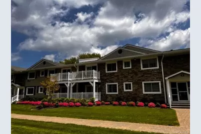 5 Williams Boulevard #5-1H, Lake Grove, NY 11755 - Photo 1