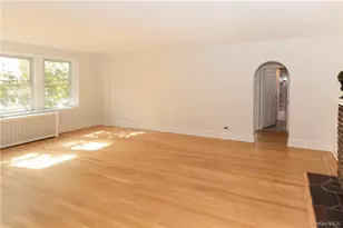 270 Bronxville Rd, Bronxville, NY 10708 - Photo 9