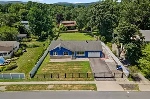 51 Loockerman Ave, Poughkeepsie, NY 12601 - Photo 3