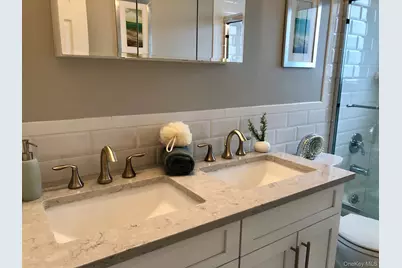 9 Williams Boulevard #19-1B, Lake Grove, NY 11755 - Photo 13