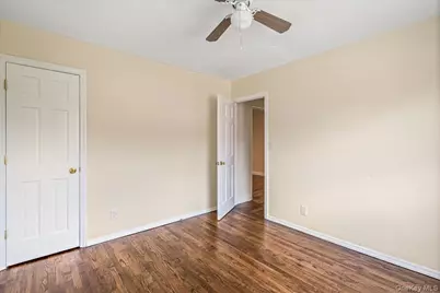 16-37 Utopia Parkway #2-33, Whitestone, NY 11357 - Photo 13