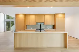 6370 Skunk Ln, Cutchogue, NY 11935 - Photo 5