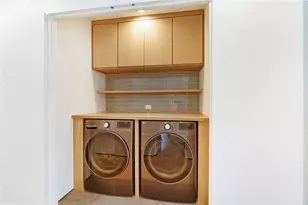 6370 Skunk Ln, Cutchogue, NY 11935 - Photo 11