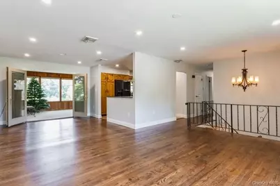 17 Applesauce Lane, Wappingers Falls, NY 12590 - Photo 9