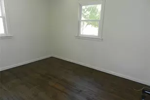 39 W 3rd St, Patchogue, NY 11772 - Photo 9