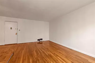 141-05 Pershing Crescent #210, Briarwood, NY 11432 - Photo 5