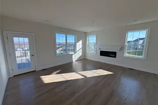 34 Dartmouth Dr, Poughkeepsie, NY 12603 - Photo 7