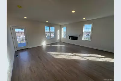 34 Dartmouth Drive, Poughkeepsie, NY 12603 - Photo 3