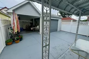 93-53 207th St, Queens Village, NY 11428 - Photo 7