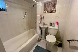 93-53 207th St, Queens Village, NY 11428 - Photo 17