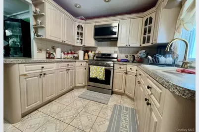 9353 207th Street, Queens Village, NY 11428 - Photo 23