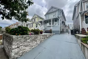 93-53 207th St, Queens Village, NY 11428 - Photo 35