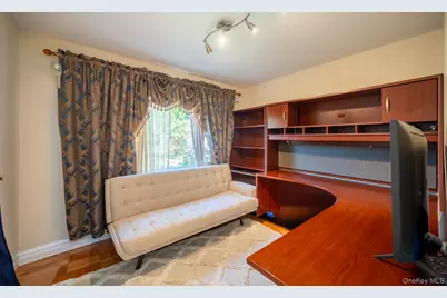 75-22 186th Street, Fresh Meadows, NY 11366 - Photo 11