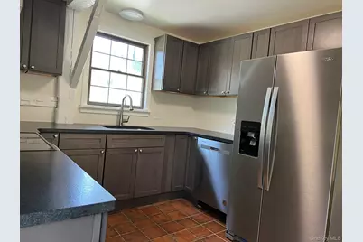 121 E Hook Cross Road, Hopewell Junction, NY 12533 - Photo 3