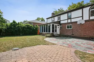 82-43 213th St, Hollis, NY 11427 - Photo 25