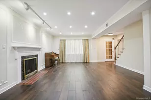 82-43 213th St, Hollis, NY 11427 - Photo 3