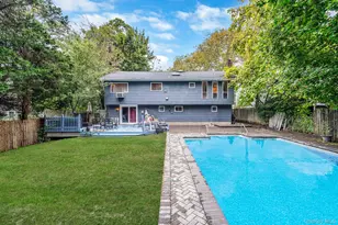 8 Kenswick Ln, Huntington Station, NY 11746 - Photo 25