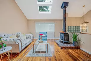 8 Kenswick Ln, Huntington Station, NY 11746 - Photo 5