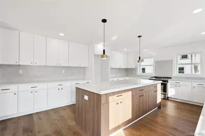 771 S 9th Street, Lindenhurst, NY 11757 - Photo 9