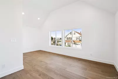 771 S 9th Street, Lindenhurst, NY 11757 - Photo 17